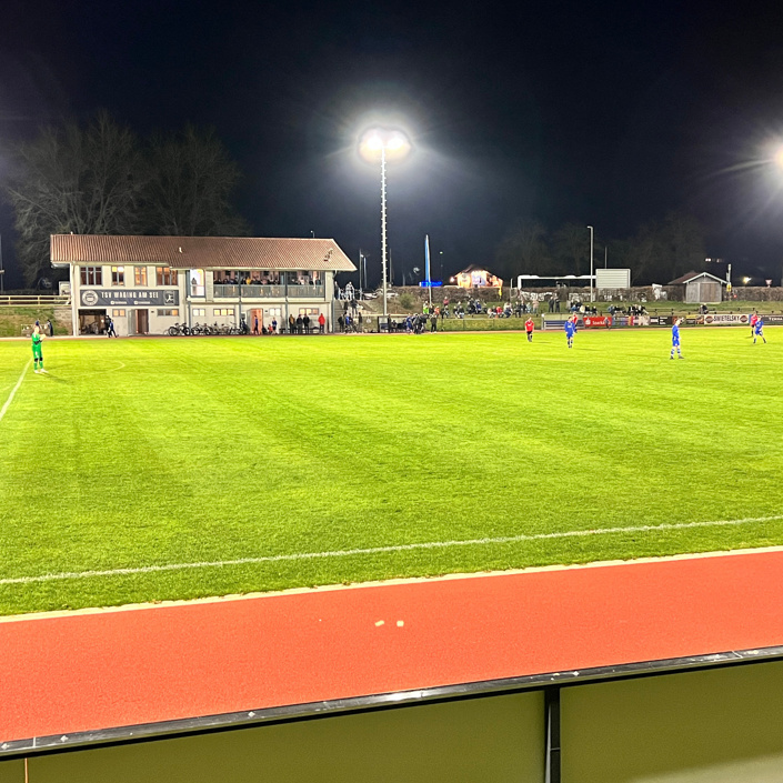Finanzierung einer Flutlichtanlage im Stadion des TSV 1888 Waging e.V.