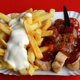 kostenlose Currywurst Pommes rot/weiss