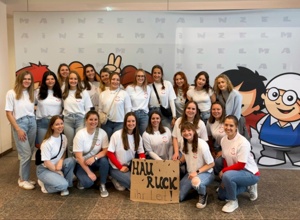 Turniere & Veranstaltungen - Bühne frei für unser Showtanzballett✨