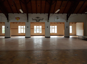 Neue Fliesen für die Schützenhalle Neuengeseke