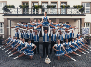 3 Tanzgruppen - ein Ziel : Sommer-Kostüme für den KV Bielstein
