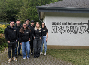 Überdachte Grillhütte für das Vereinshaus in Enkirch