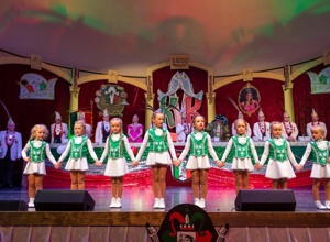 Neue Uniformen für die Tanzgarden des KV 1838 e.V Kaiserslautern