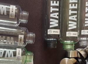 Trinkwasserspender für die Kinder der Ferienfreizeit "Poort van Kleef"