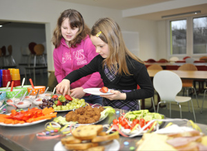 Gemeinsam Zukunft schenken – Kinder stärken, Armut bremsen