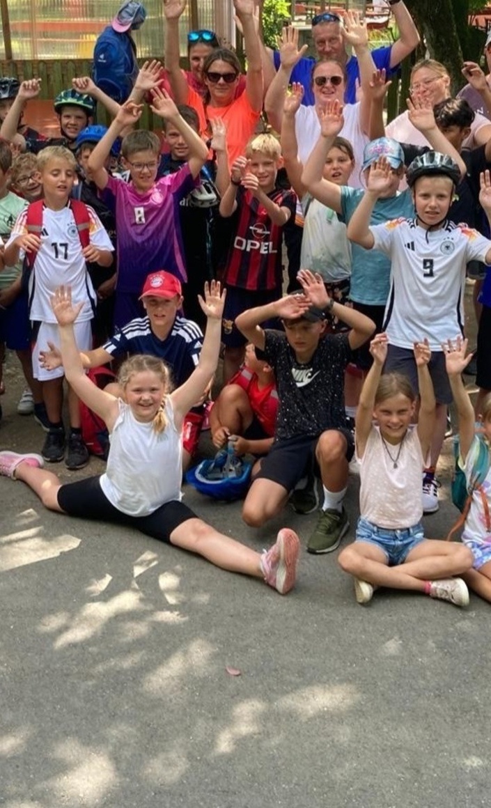 Anschaffung von Jugendfußballtoren und Regeneration der Fußballplätze