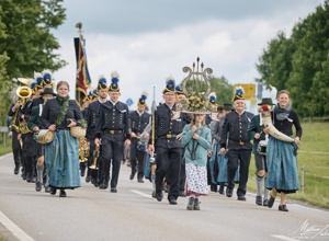 Neuanschaffung der historischen Uniform der Musikkapelle Neukirchen