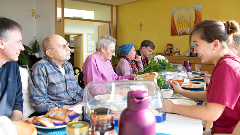 Farbe für das Hospiz – Räume, die tragen und trösten