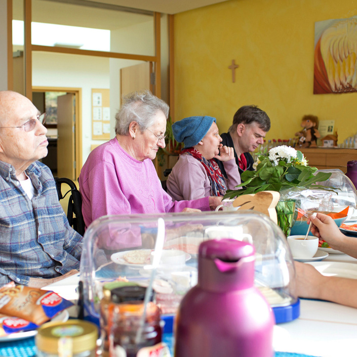 Farbe für das Hospiz – Räume, die tragen und trösten