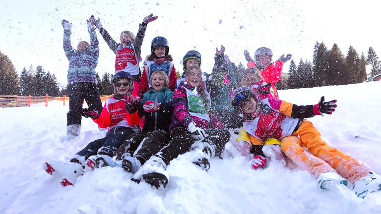 Skischule Straßberg: Textile Skipiste für Kinderskikurse