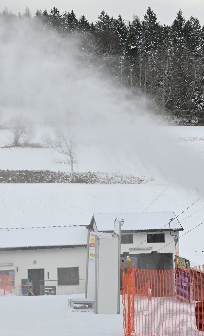 Skiliftrettung am Fahrenberg! Anschaffung NEUER Schneekanonen