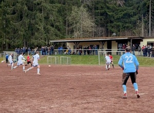 Überdachte Grillhütte für den Sportplatz in Kempfeld
