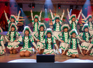 Neue Uniformen für die Prinzengarde Grün-Weiß Steinheim