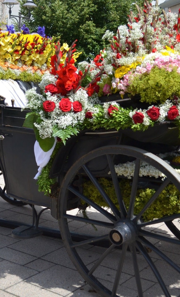 Restaurierung des Heilig-Blut-Wagens