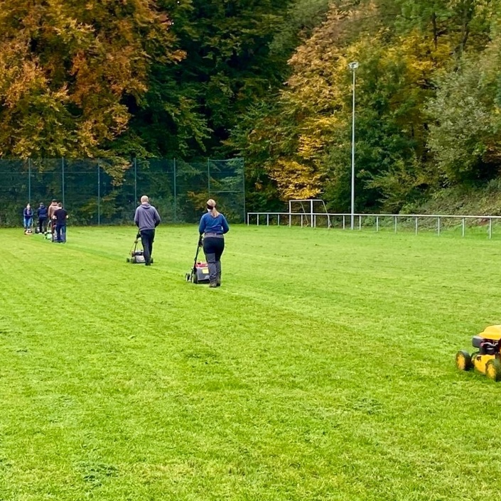 Rasenmähroboter für den TSV Holenberg