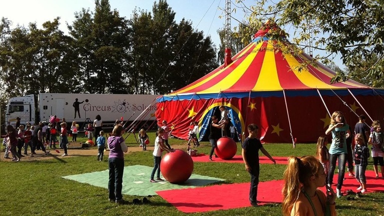 Zirkusprojekt - Manege frei für große Träume unserer Kleinen