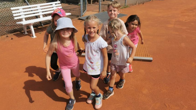 Neubau eines dritten Tennisplatzes