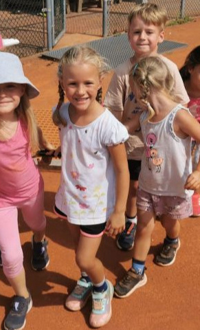 Neubau eines dritten Tennisplatzes