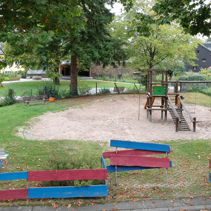Erneuerung des Kinderspielplatzes in Bornich