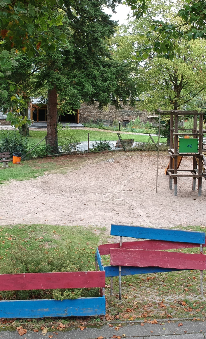 Erneuerung des Kinderspielplatzes in Bornich