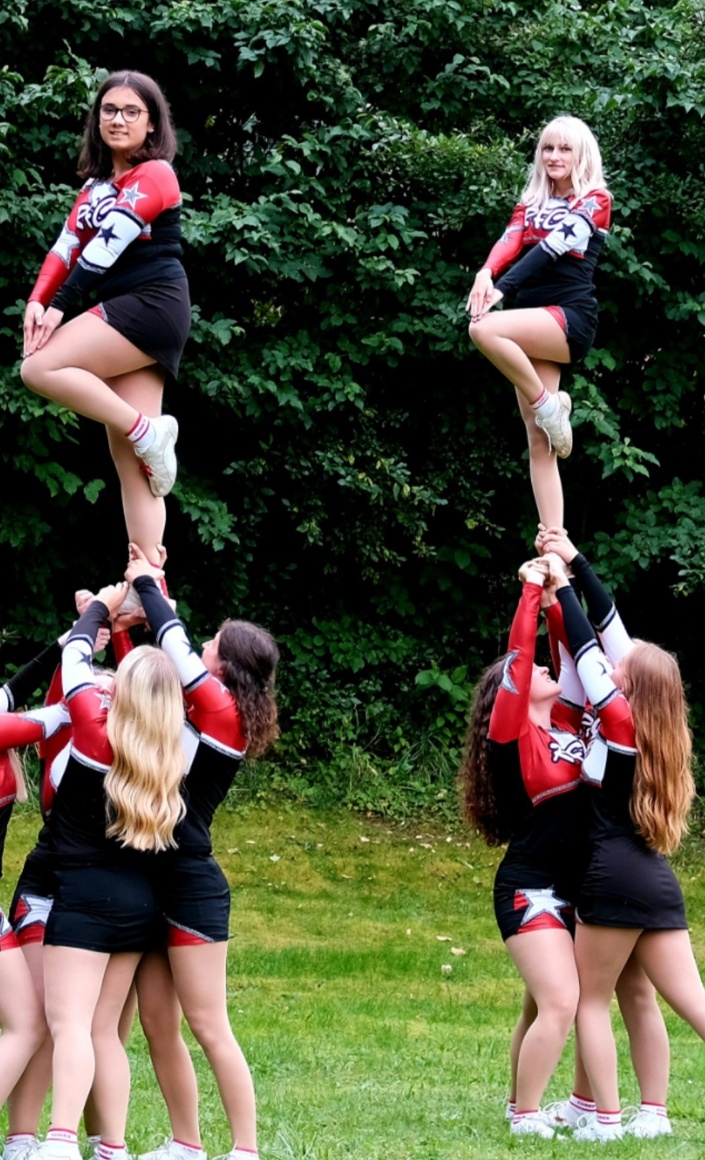 Neue Kostüme für die Cheerleader-Mädels