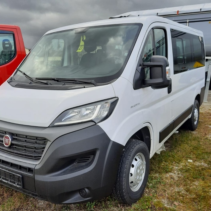 Anschaffung von Mannschaftsbus für die Jugendabteilung