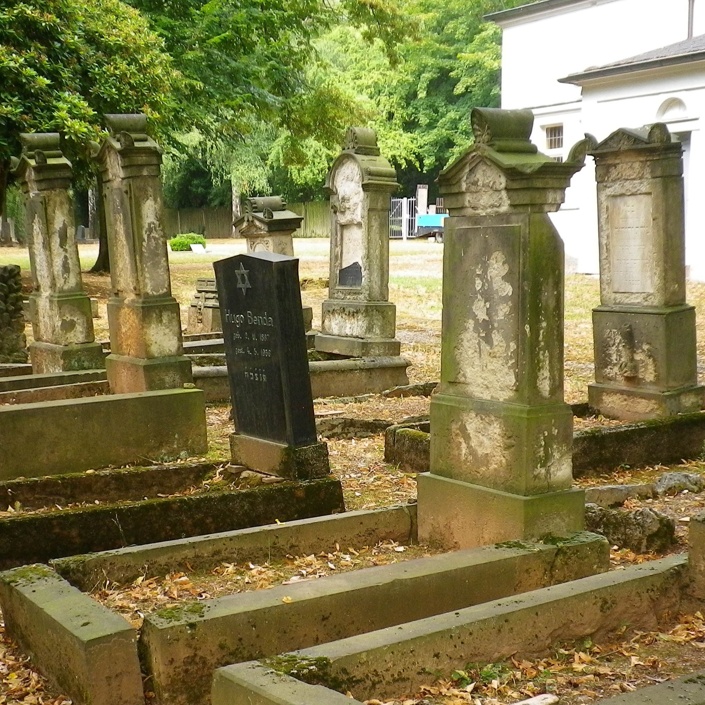 Rettung der Grabsteine