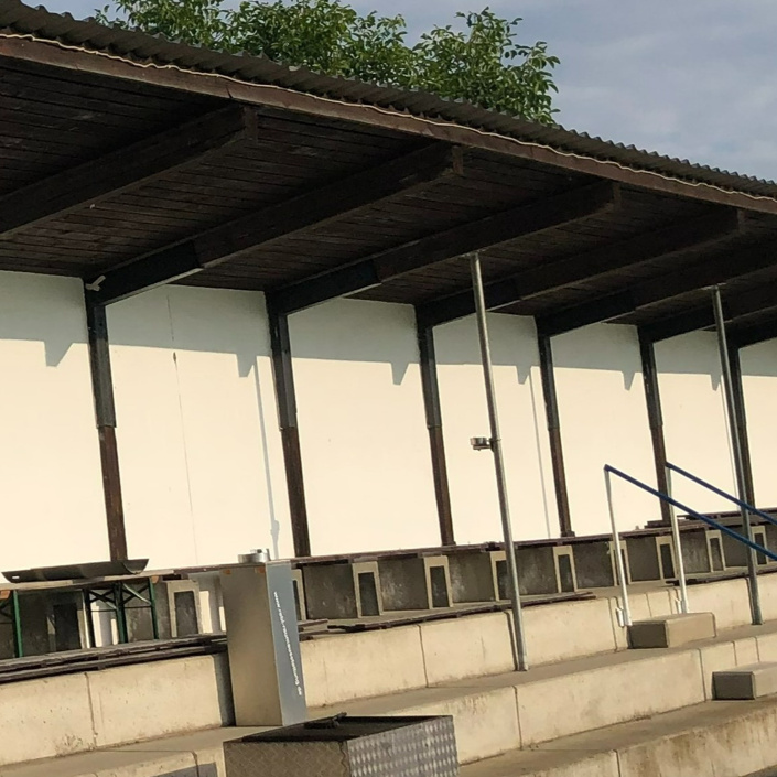 Dachdecker und Spenglerarbeiten Tribüne SVH