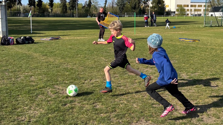Teamgeist zum Anziehen - Trainingskleidung für unsere F2