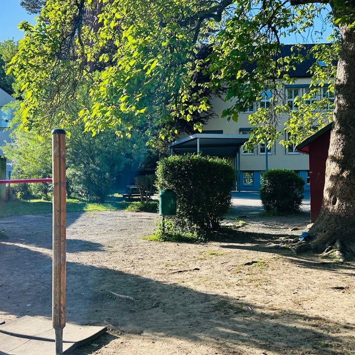 Neue Spielgeräte auf dem Schulhof der Grundschule Nordstadt