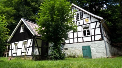 Jugendarbeit braucht Raum: Helft dem Diederichskotten!