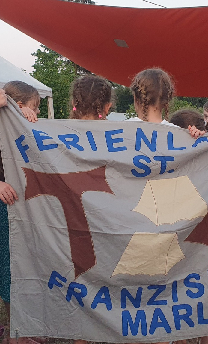 Neue Zelte fürs Ferienlager St. Franziskus Marl