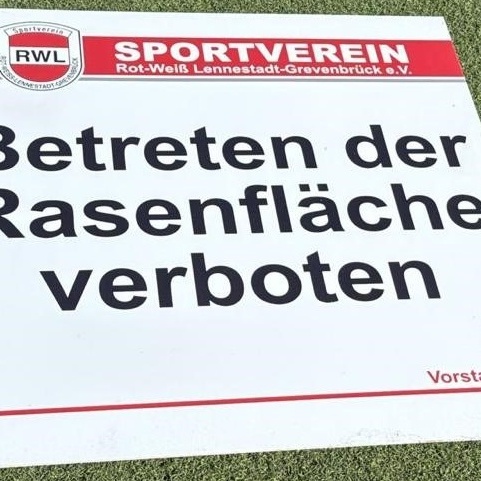 Erneuerung Kunstrasenplatz in Grevenbrück