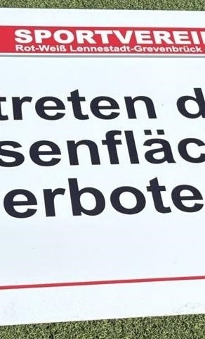 Erneuerung Kunstrasenplatz in Grevenbrück