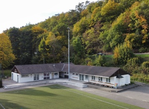 Neuer Kunstrasenplatz SSV Kirchveischede