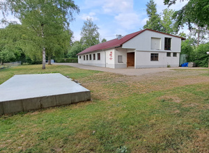 Aufarbeitung und Versiegeln des Parkettbodens