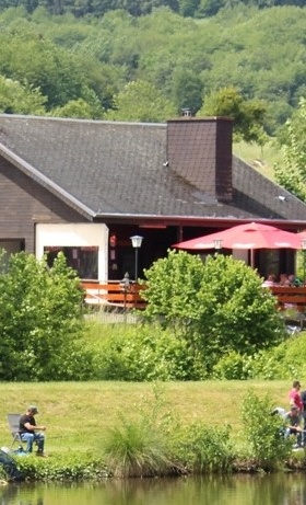 Instandhaltung des Vereinsheims im Jeuchental