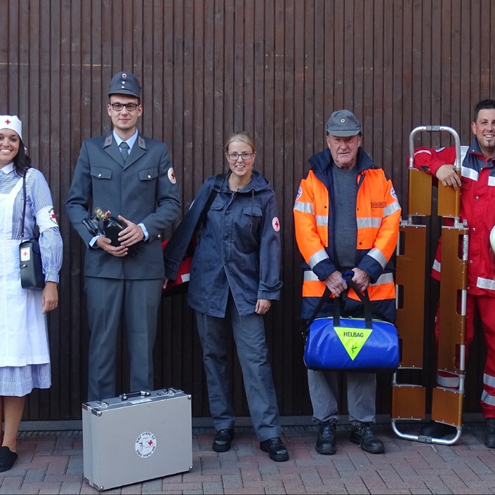 Neue Einsatzkleidung für das DRK Höpfingen