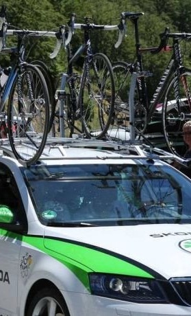 Teamfahrzeug