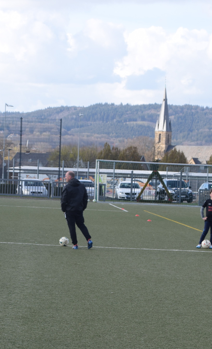 Modernisierung Kunstrasenplatz im Sportpark Glane
