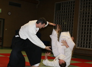 Neue Matten für das Judo- und Aikido-Training
