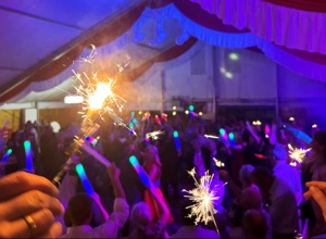 Halle statt Festzelt. Hilf die Straetener Kirmes festlich zu gestalten