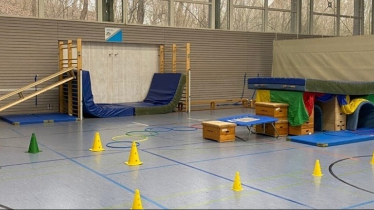 Springen, Lachen, Lernen – Sportmaterial für Kinder in Bewegung