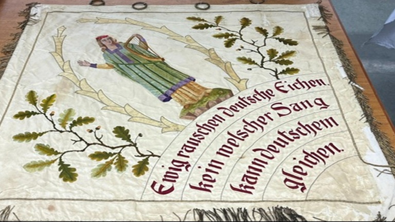 Restaurierung der historischen Vereinsfahne