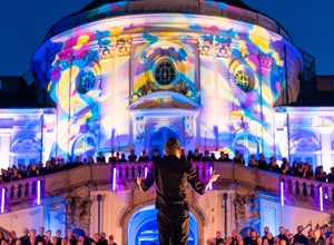 Video - "One Day" – ein Open-Air-Konzert von Gospel im Osten