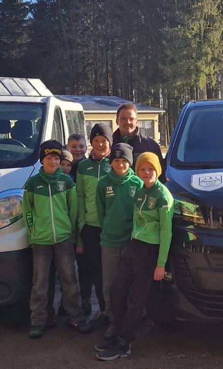 Neuer Empor-Sportbus