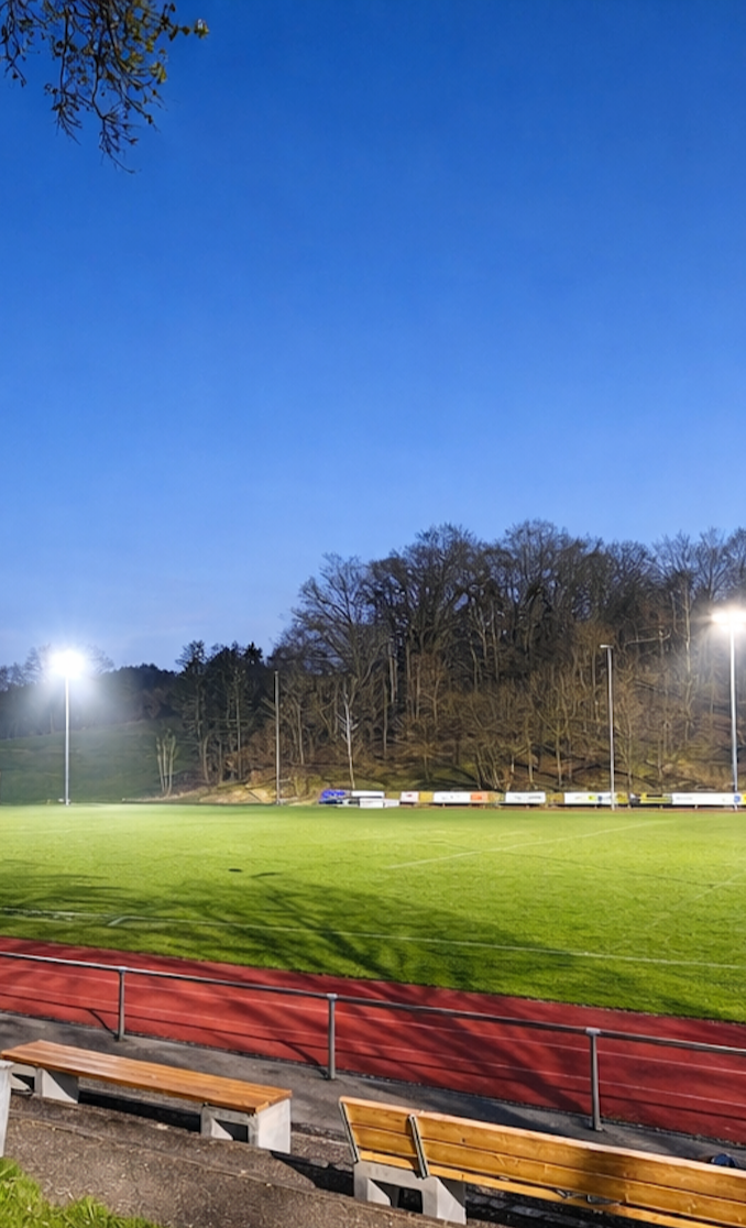 Modernes LED-Flutlicht im Steinbachstadion – nachhaltig in die Zukunft