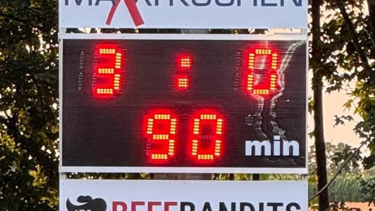 Anschaffung einer Anzeigentafel für das Tomburg-Stadion Wormersdorf