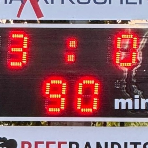 Anschaffung einer Anzeigentafel für das Tomburg-Stadion Wormersdorf
