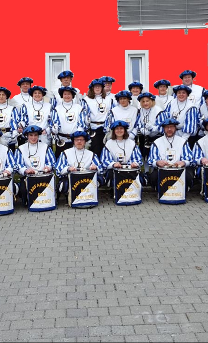 Neue Uniformen für den Fanfarenzug Bad Waldsee e.V.